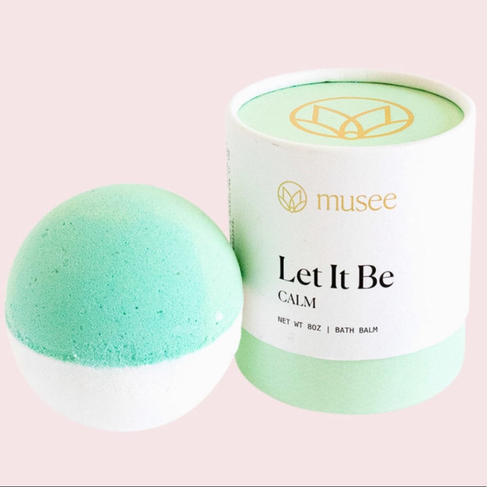 🌸 Host Pick 🌸 Musee Bath Bomb